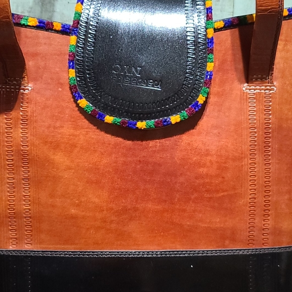 Namaste NYC handcrafted in India - Picture 5 of 15